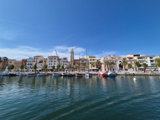 Sanary-sur-Mer Sailboat Voilier Unique Chantier Italien alt tag text