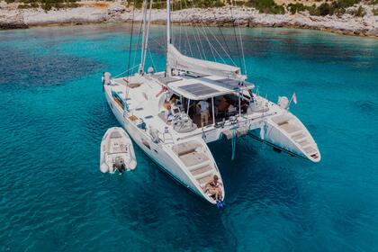 Charter Catamaran Lagoon Lagoon 570 La Ciotat
