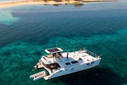 Hire Motor yacht Catamarine I Noumea