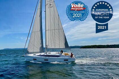 Hire Sailboat  Bavaria C42 Kalamata