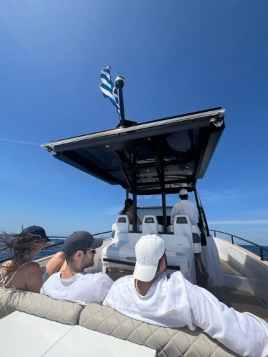 Athene Motorboat Salpa Avantgarde 35 alt tag text