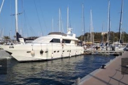 Hire Motorboat Rizzardi 67 Thecnema 67 Follonica