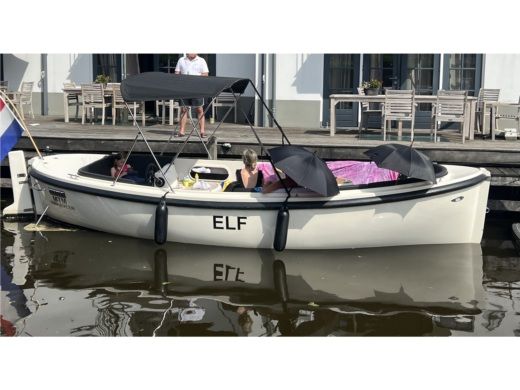 Vinkeveen Motorboat Stout 650 alt tag text