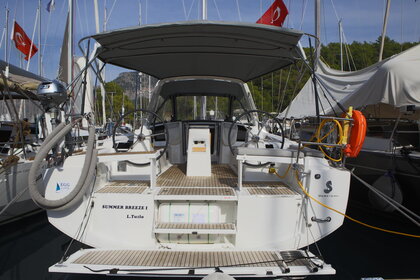 Hire Sailboat Bénéteau Oceanis 38.1 - 2 cab. Göcek