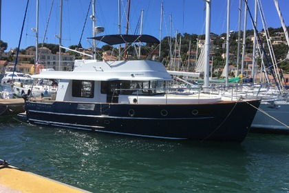 Rental Motorboat BENETEAU SWIFT TRAWLER 44 Toulon