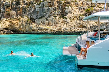 Charter Catamaran  Lagoon 55 Athens