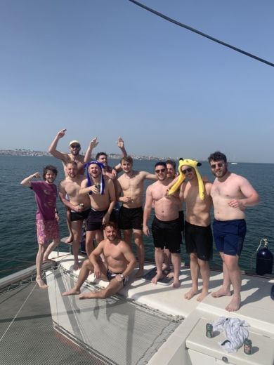 Lisbonne Sailboat BAVARIA 44 alt tag text