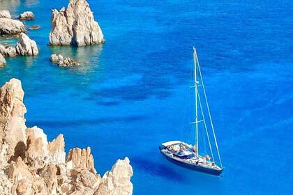 Rental Sailboat DYNAMIQUE 62 Maxi Paros