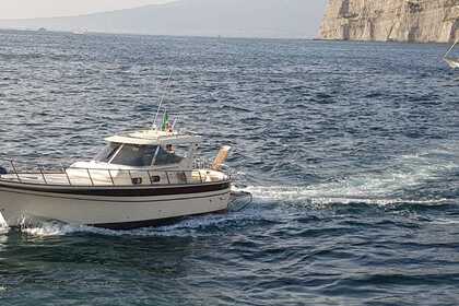 Verhuur Motorboot Fratelli Aprea Sorrento 32 Hard Top Sorrento