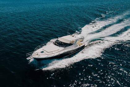 Charter Motor yacht Uniesse 50 Athens