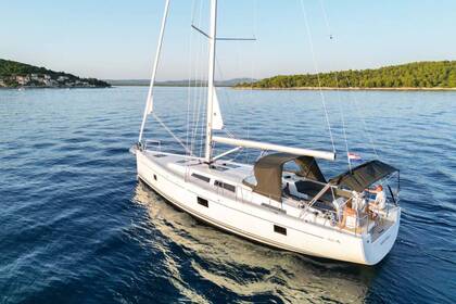 Hire Sailboat Hanse Yachts Hanse 508 - 5 cab. Trogir