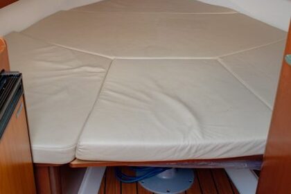 Hire Motorboat Jeanneau Cap Camarat 755 wa Preko