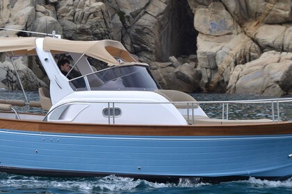 Noleggio Barca a motore Mimi' mimi 8.50 sport La Spezia