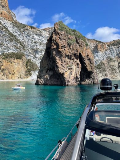 Positano Motorboat Rizzardi 48in alt tag text