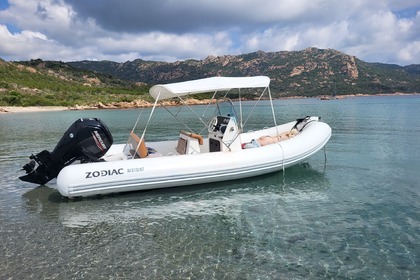 Aluguel Semi Rígido Zodiac Medline 2. 6 metre Porto-Vecchio