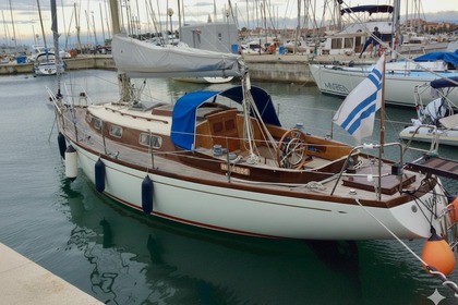 Location Voilier Hallberg Rassy Mistral 33 Izola