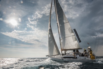 Hyra båt Segelbåt DUFOUR 382 Grand Large Šibenik