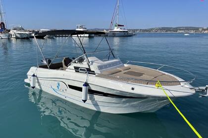Charter Motorboat Pacific Craft 700 SUN CRUISER St-Laurent-du-Var