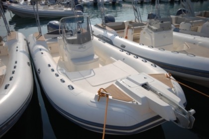 Aluguel Semi Rígido CAPELLI Tempest 700 Bandol