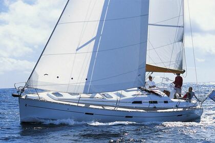 Rental Sailboat BENETEAU Oceanis 393 Clipper Brest