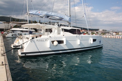 Ενοικίαση Καταμαράν Fountaine Pajot Fountaine Pajot Astrea 42 Τρογκίρ