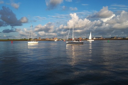 Miete Segelboot Vd Stadt 41 Norman Deck saloon Almere