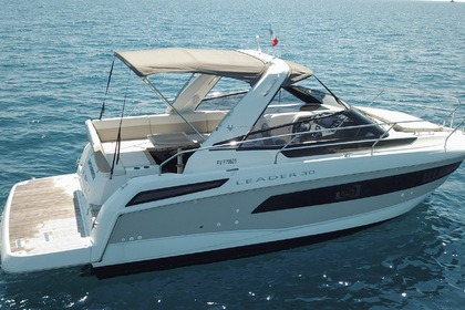 Hire Motorboat Jeanneau Leader 30 Golfe Juan