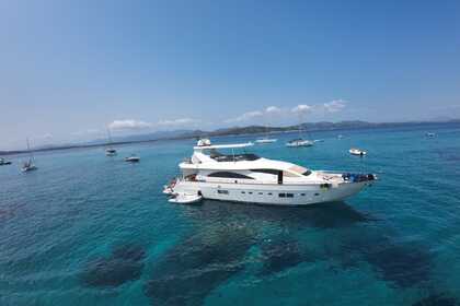 Charter Motorboat Amer 86 Porto Cervo