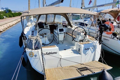 Hyra båt Segelbåt Jeanneau Sun Odyssey 449 - 3 cab. Sukošan