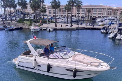 Hire Motorboat Jeanneau Leader 8 Fréjus