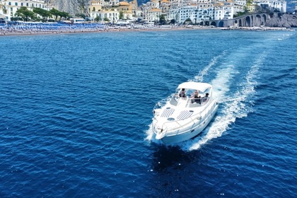 Hire Motorboat Cranchi Zaffiro SPORT Amalfi