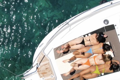 Charter Motorboat Karnic SL800 Latsi