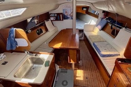 Charter Sailboat Beneteau first 29 Saint-Cyprien