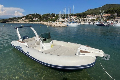 Alquiler Neumática Capelli Tempest 770 Saint-Cyr-sur-Mer