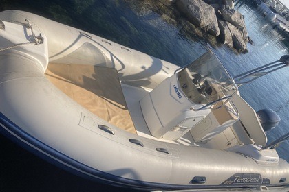 Noleggio Gommone Capelli Tempest Isola Rossa
