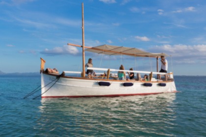 Czarter Łódź motorowa Pedro Jover llaut artesanal Port d'Alcúdia