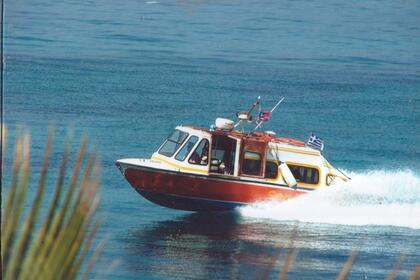 Hire Motorboat Custom Custom Hydra