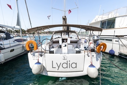 Hire Sailboat Jeanneau Sun Odyssey 490 Paros