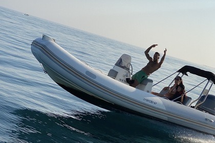 Alquiler Neumática PROMO zodiac 6 m 115 CH medline Carnon Plage
