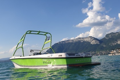 Aluguel Lancha Correct Craft 206 Sévrier