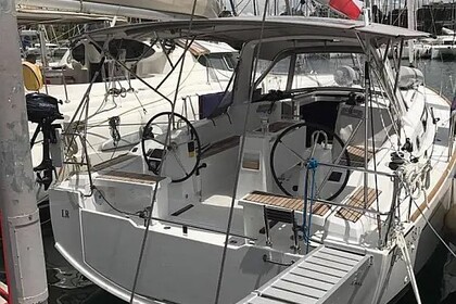 Rental Sailboat  Oceanis 38.1 Laurium