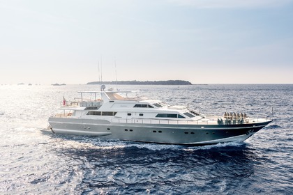 Charter Motor yacht CN SPERTINI Alalunga Cannes