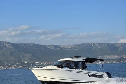 Hire Motorboat Jeanneau Merry Fisher 795 Split