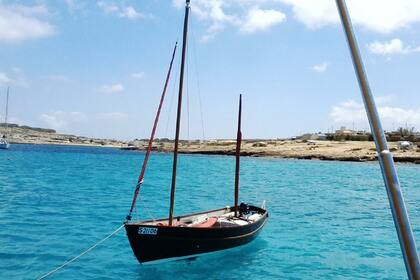 Hire Sailboat Drascombe Lugger Swieqi