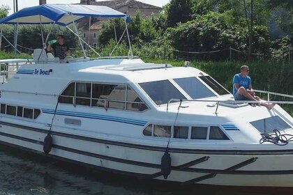 Rental Houseboats Standard Crusader Vinkeveen