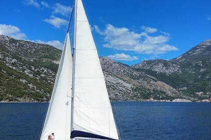 Verhuur Zeilboot ANovak Y-40 Herceg Novi