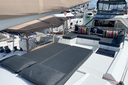 Location Catamaran Fountaine Pajot Fountaine Pajot Saona 47 Quintet - 5 + 1 cab. Phuket