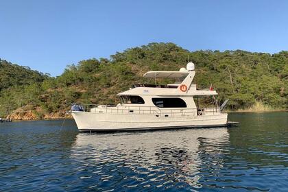 Noleggio Yacht Custom Built Motoryacht Göcek