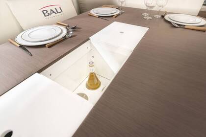 Hire Catamaran  Bali Catspace Laurium