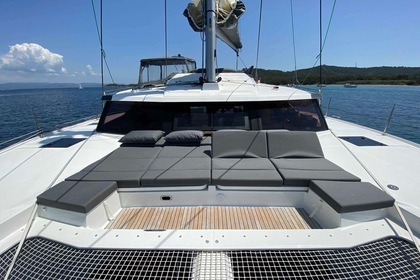 Location Catamaran Fountaine Pajot Elba 45 Naples